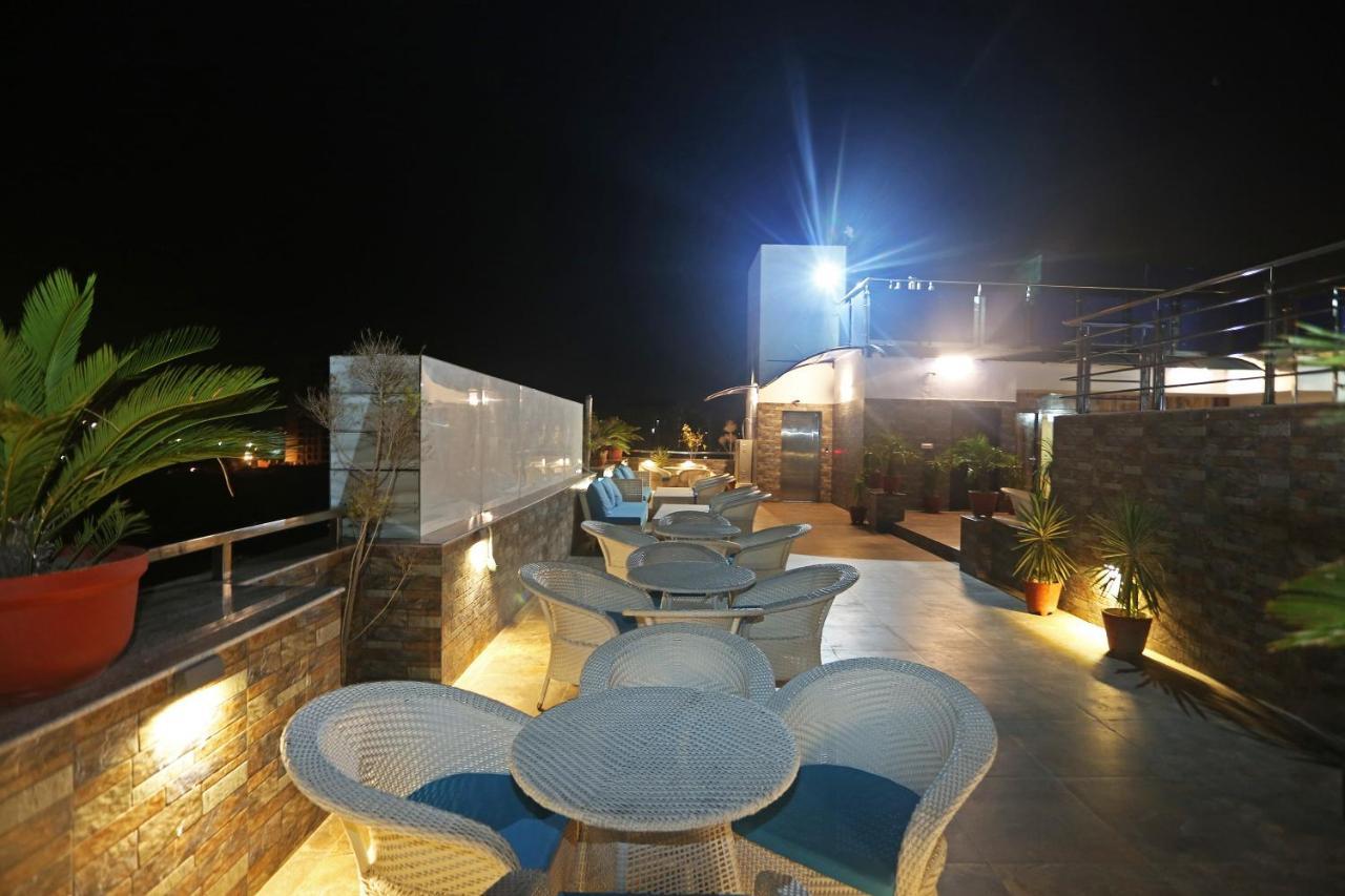 Hotel Pearl Blue Agra  Extérieur photo