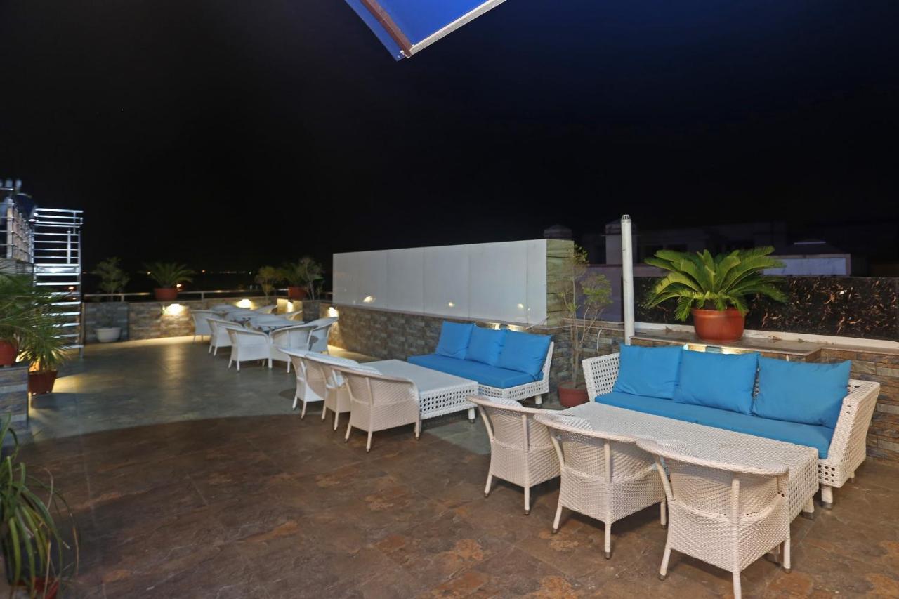 Hotel Pearl Blue Agra  Extérieur photo
